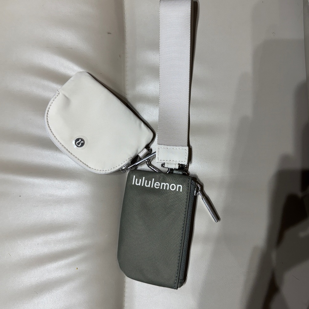 Lululemon Dual Pouch Wristlet - NWOT